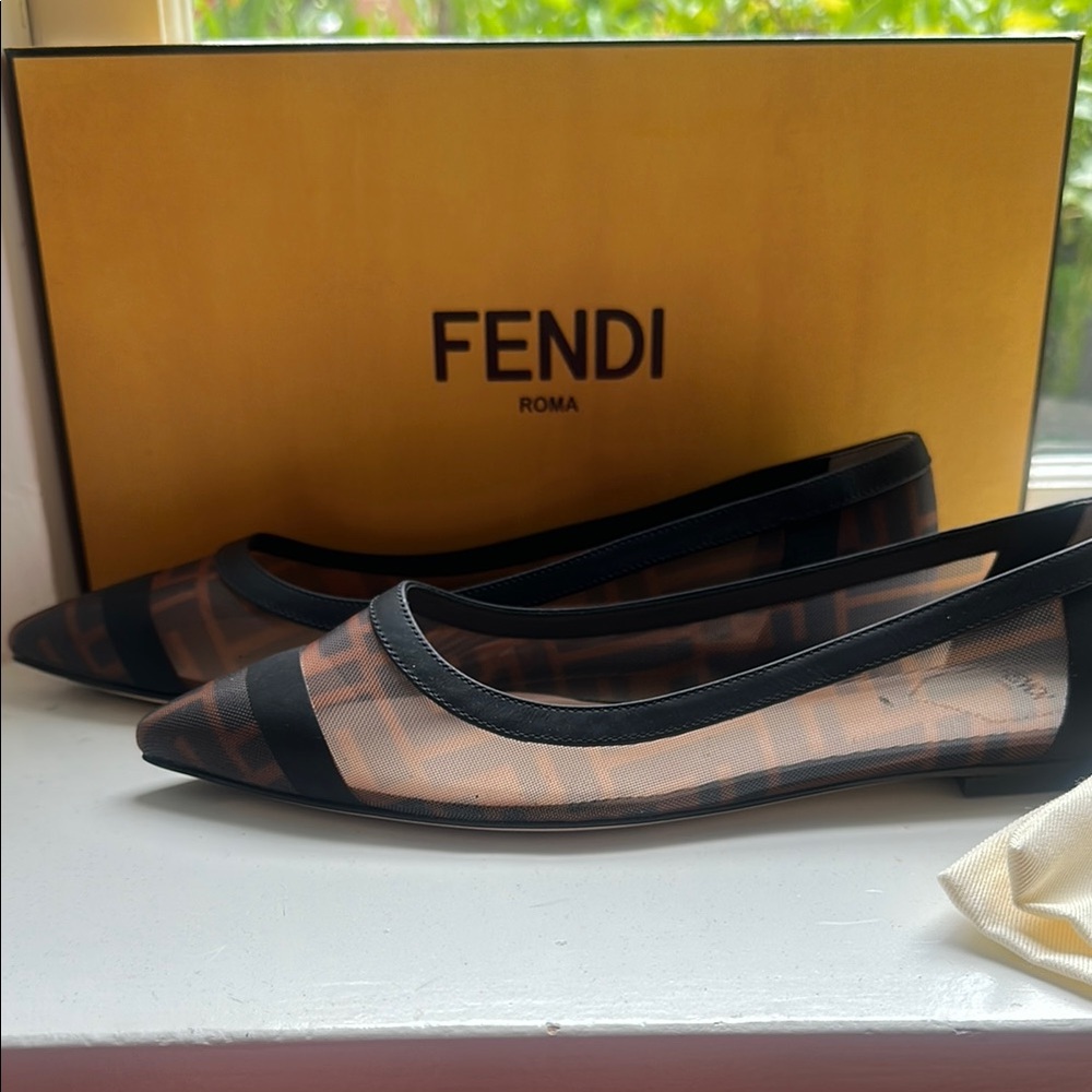Fendi Colibrì Black and Brown FF Mesh Flats - Picture 4 of 6
